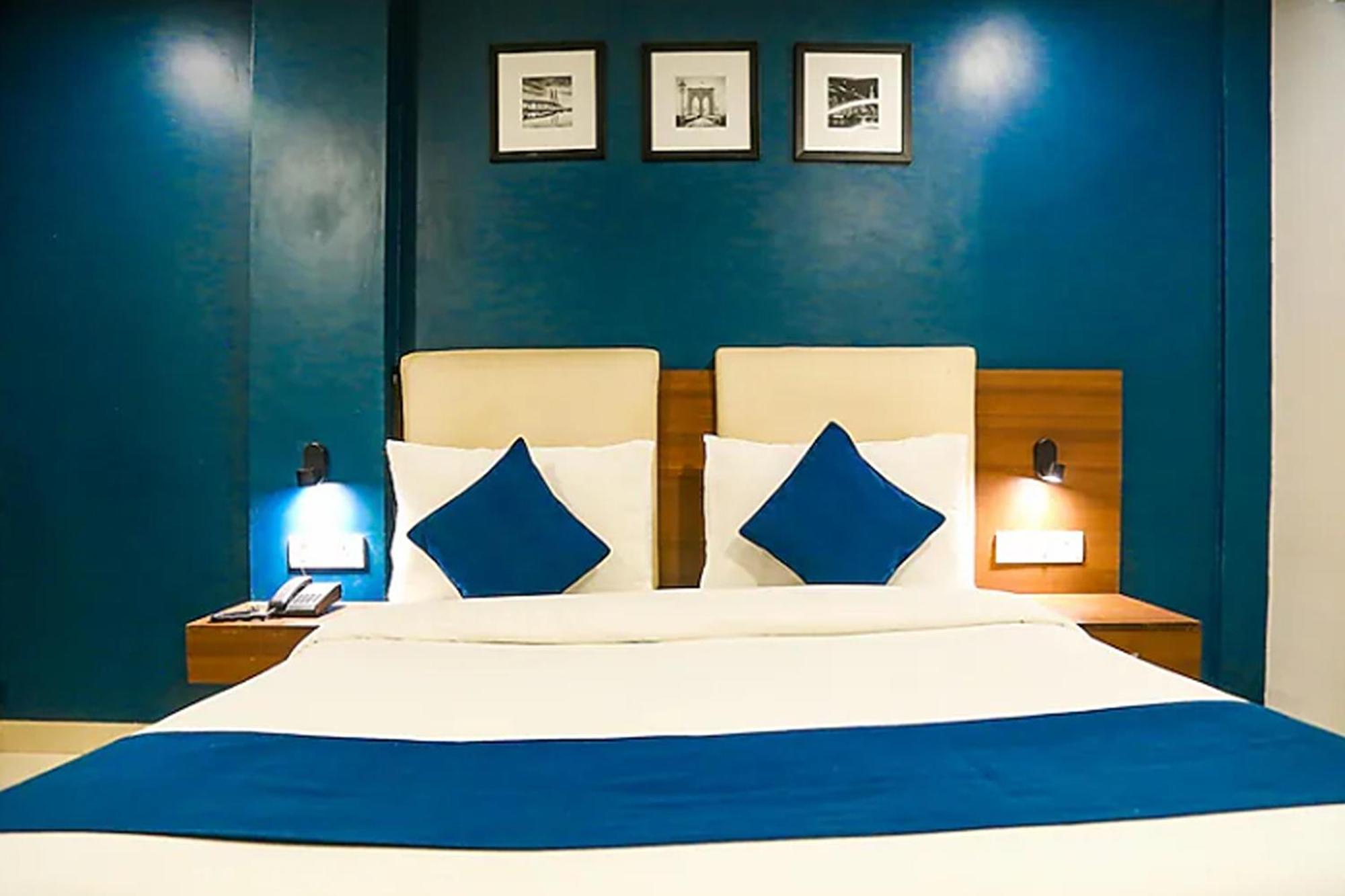 Hotel Concord Galaxy ムンバイ エクステリア 写真