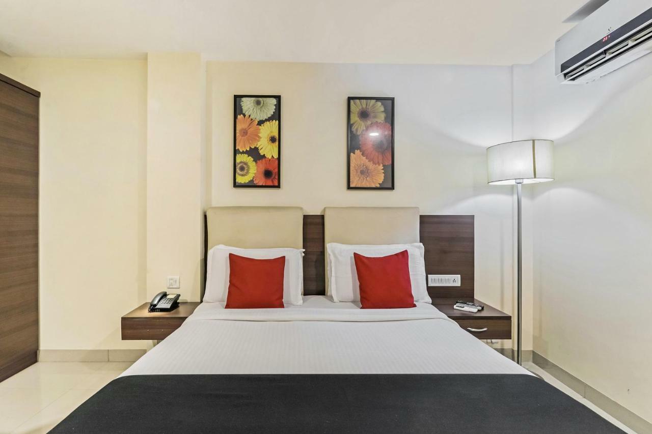 Hotel Concord Galaxy ムンバイ エクステリア 写真